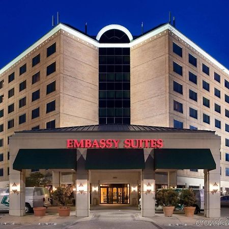 Embassy Suites By Hilton Dallas-Love Field Exterior photo